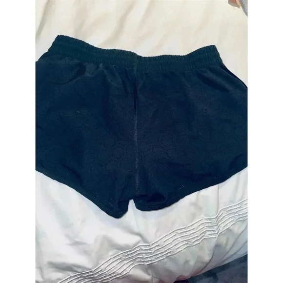 Under Armour Women's HeatGear Running Shorts S Black Lightweight Activewear - Picture 7 of 9